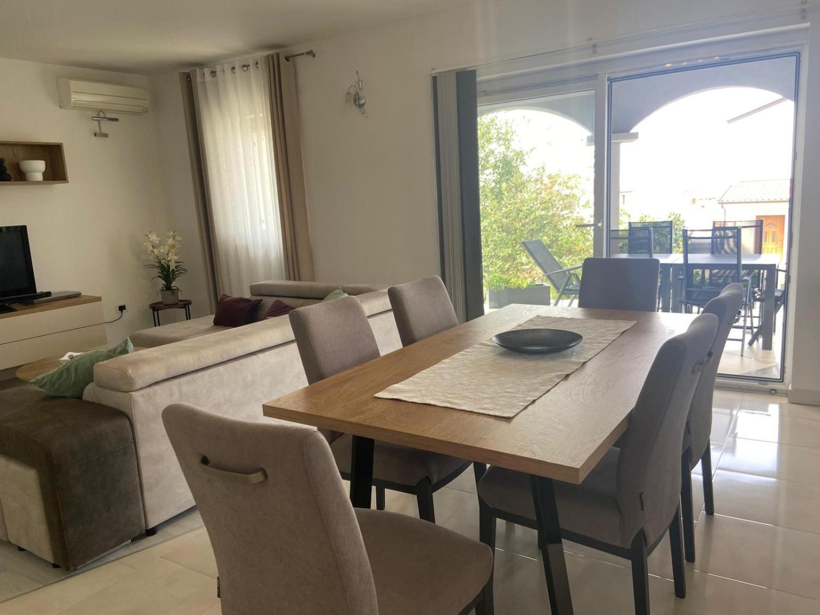 Holiday Home Mihaela Visnjan Ngoại thất bức ảnh