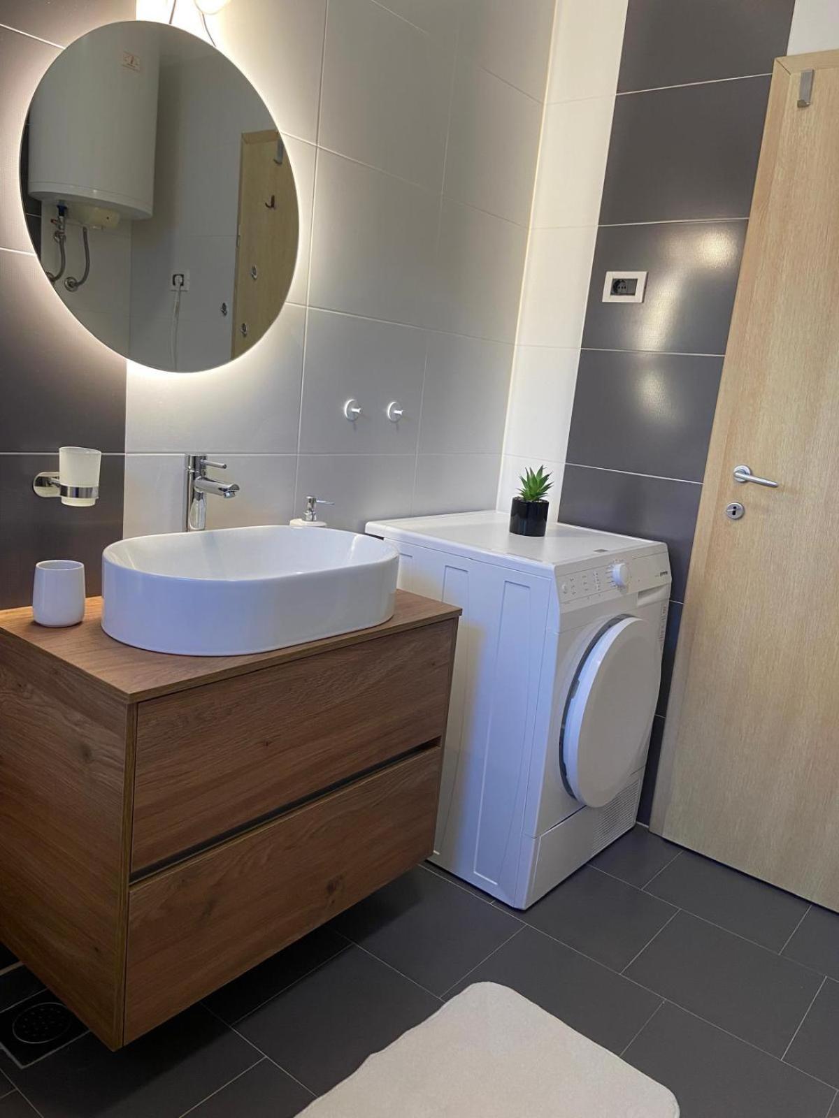 Holiday Home Mihaela Visnjan Ngoại thất bức ảnh